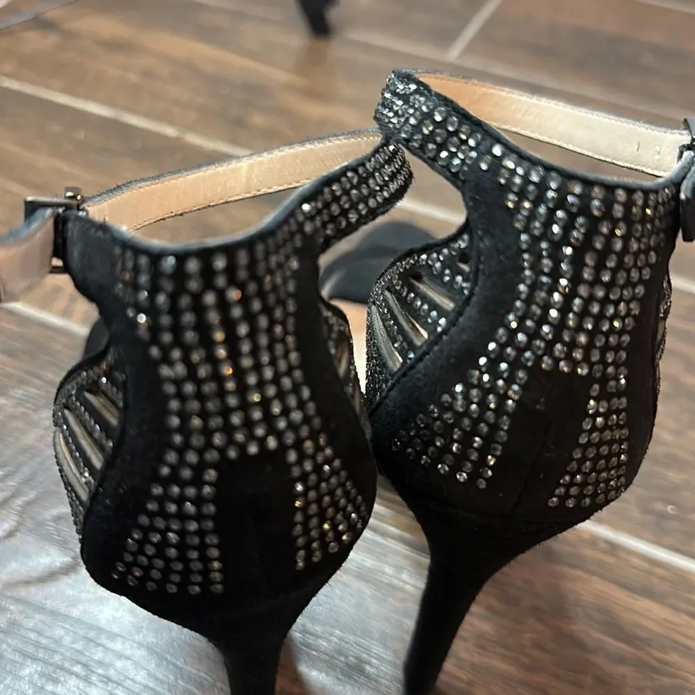 Pelle Moda Black Heels Sz 7.5 NWT